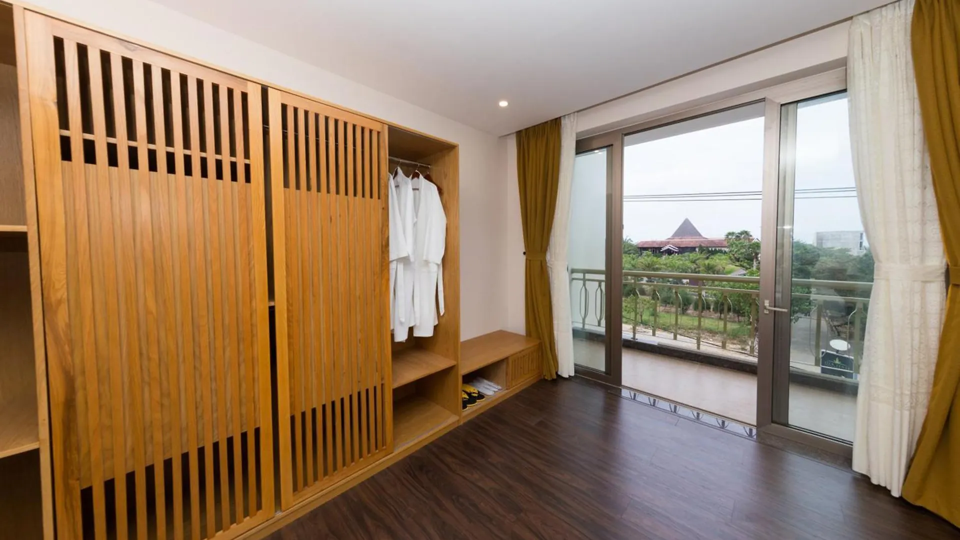 S Phuot Hoi An Hostel Bed & Breakfast