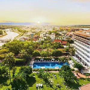 Rivertown & Hoi An
